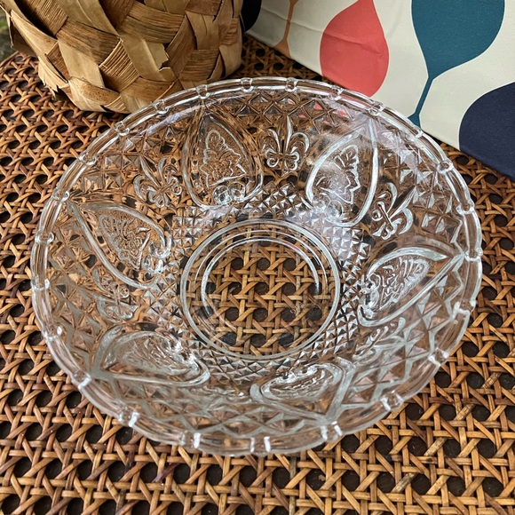 Vintage Kig Malaysia Clear Glass Heart & Fleur De Lis Design - Picture 15 of 16